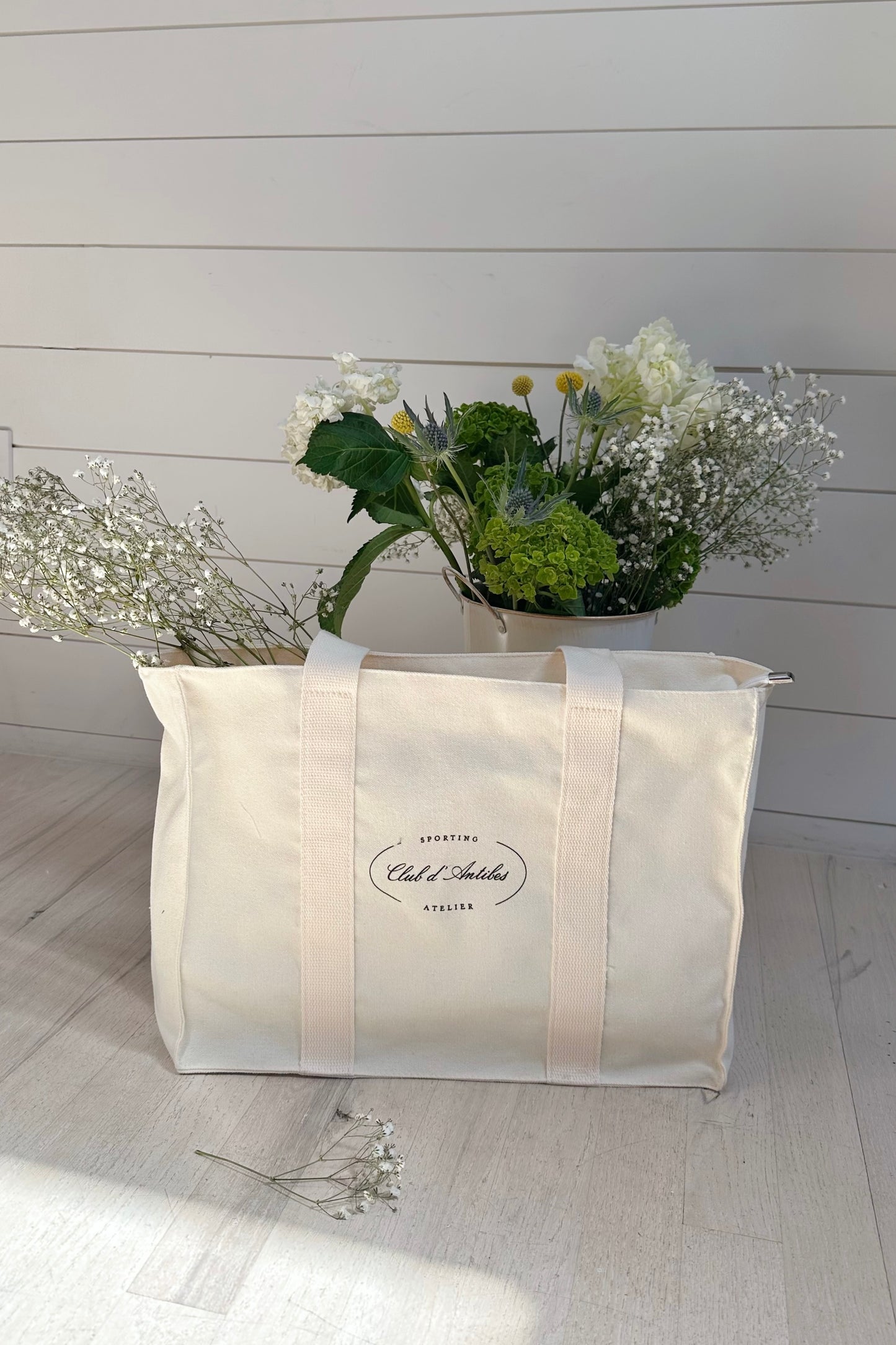 Club d'Antibes Market Tote